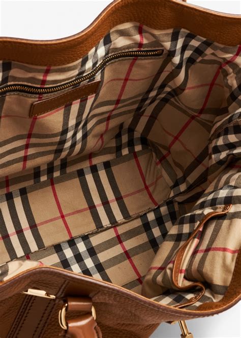 burberry pre-loved unisex uae